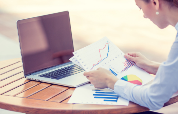 Business Analyst Resume - How-to Guide with Examples 2022