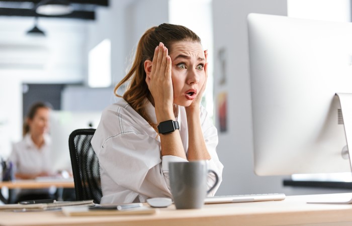 Avoid These 9 Common Entry-Level Worker Problems To Impress Your Boss